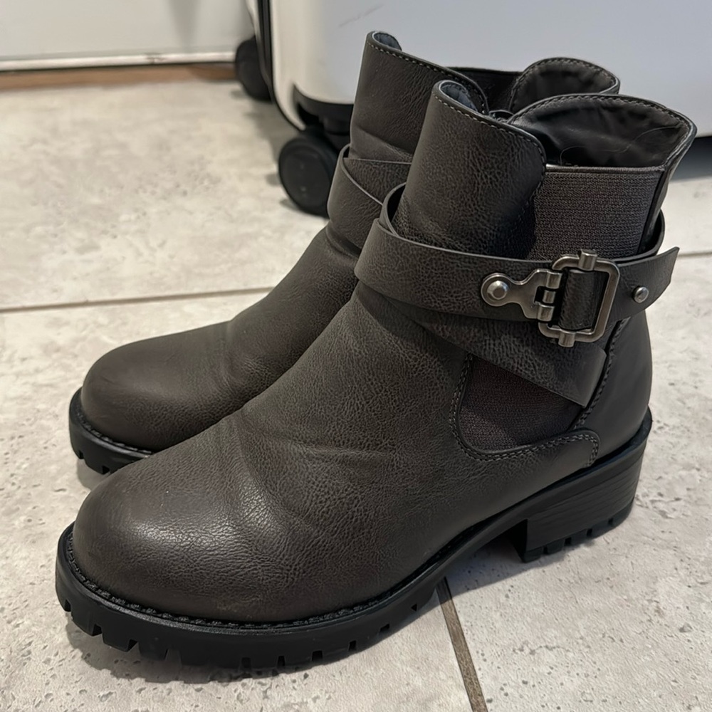 Dream Pairs ankle boots